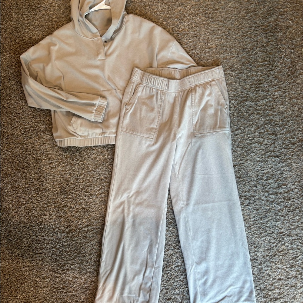 90 Degree By Reflex Light Tan Lounge Set - Picture 2 of 5